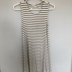 American Eagle flowy white dress w/ black stripe